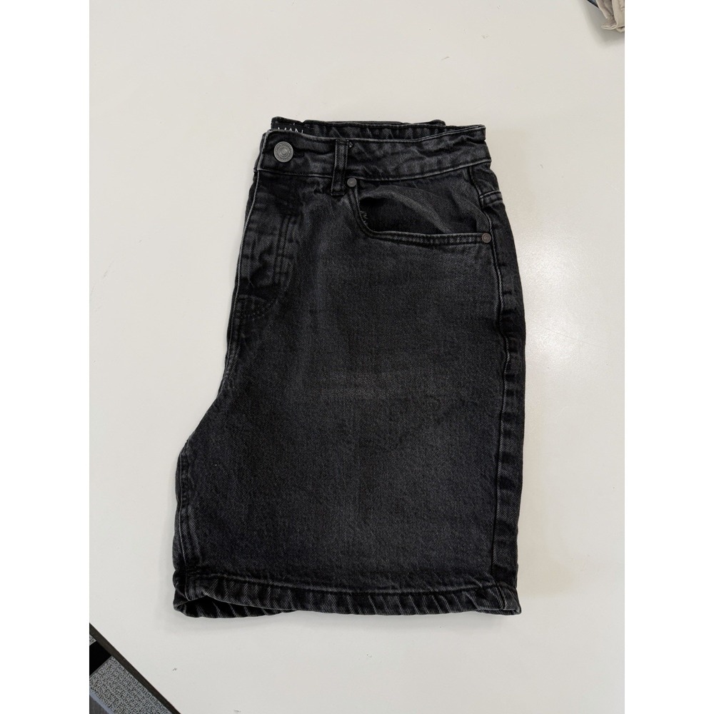 BoohooMAN Men's Denim Shorts 34 Black Wash Button Fly 6.5" Inseam.    5272
